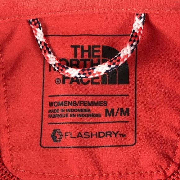 The North Face Flashdry size M  button down top - Picture 10 of 12